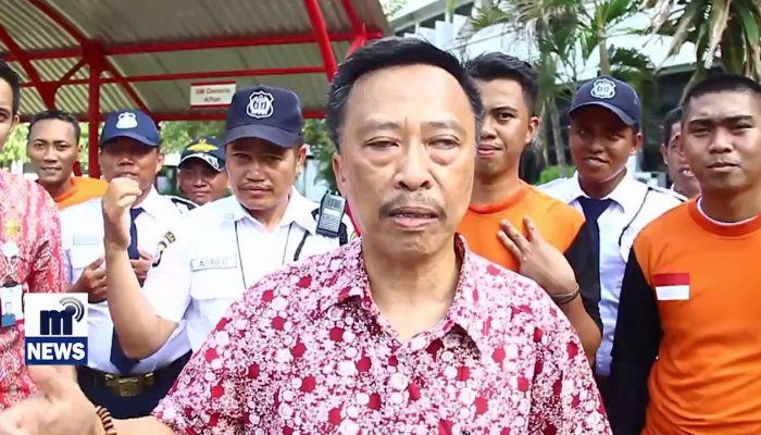 Ratusan Karyawan ‘Panik’ dan keluar Gedung PT Telkom di Makassar