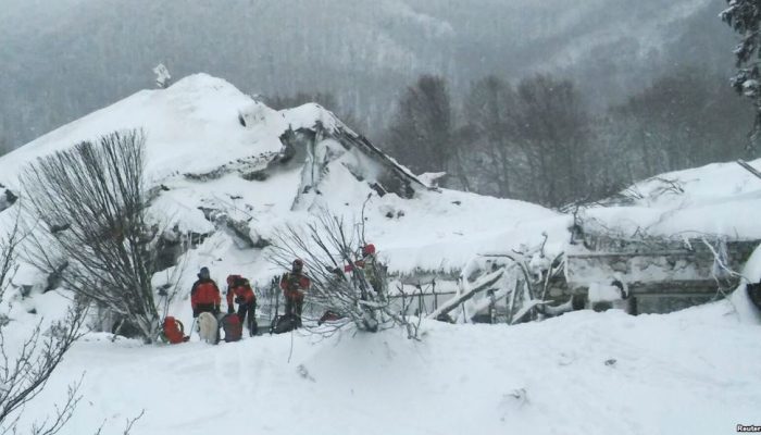 Badai Salju Tewaskan 13 Orang Pengungsi Suriah