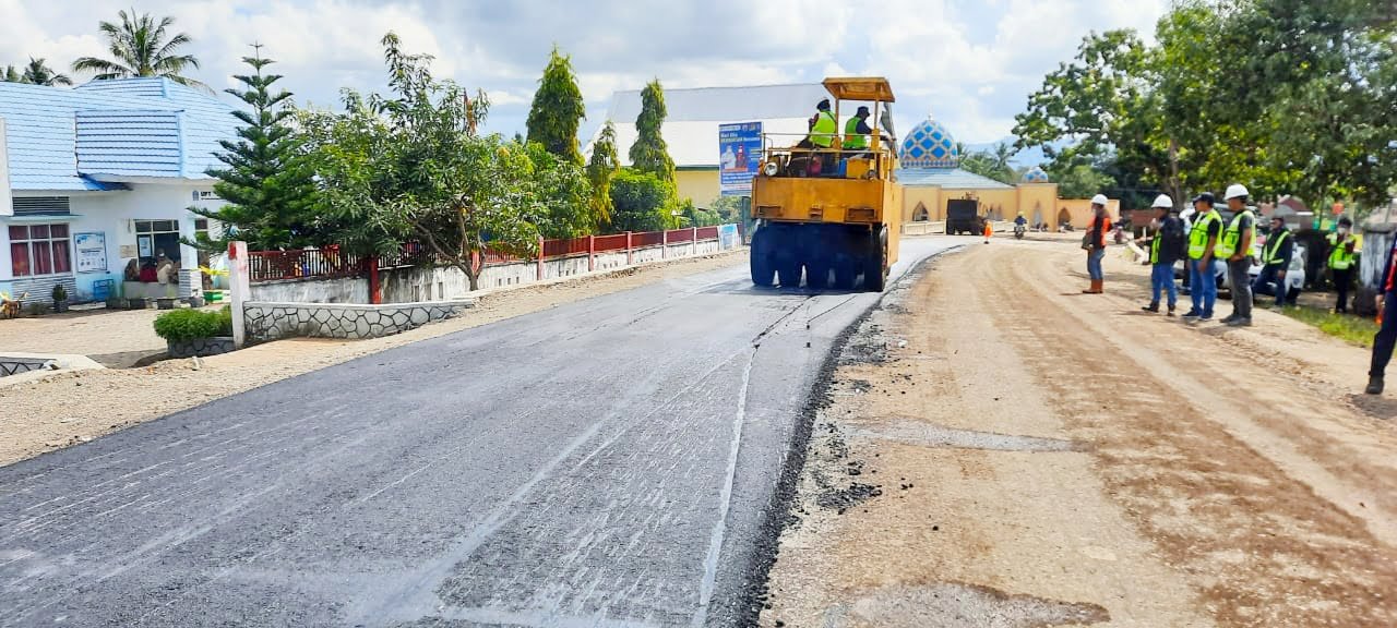 Akhirnya Ruas Ujung Lamuru-Palattae-Bojo Diperlebar