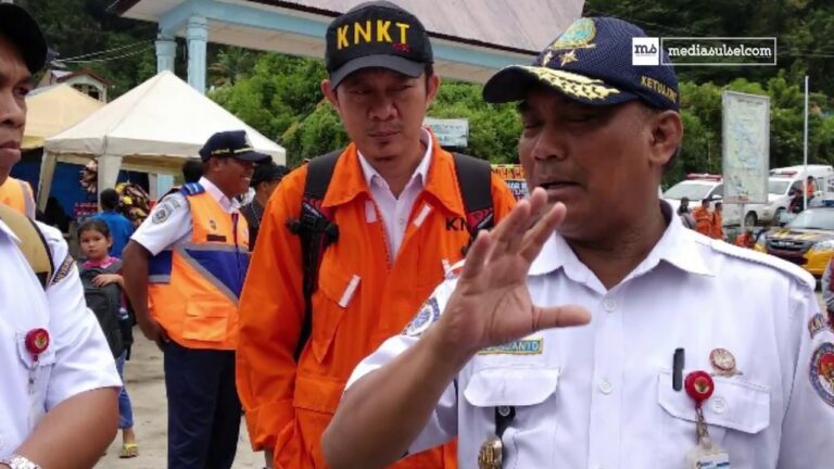 5 Hal yang Menyulitkan Evakuasi Kapal KM Sinar Bangun 3 maxresdefault