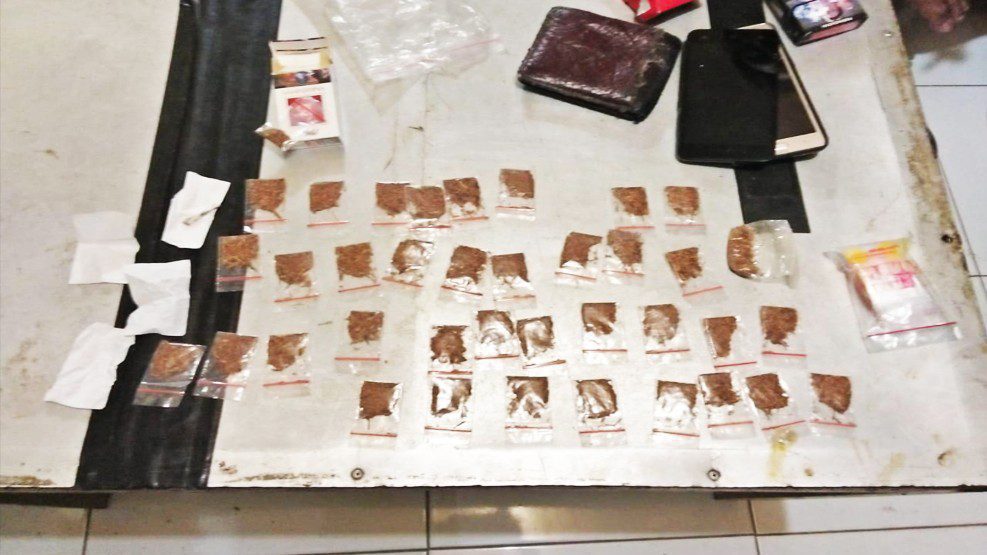 Polsek Manggala Berhasil Amankan 37 Sachet Tembakau Gorila 2 Polsek Manggala Berhasil Amankan 37 Sachet Tembaku Gorilla