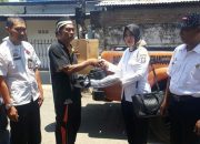 BPBD Makassar Serahkan Bantuan ke Korban Kebakaran di Biring Romang