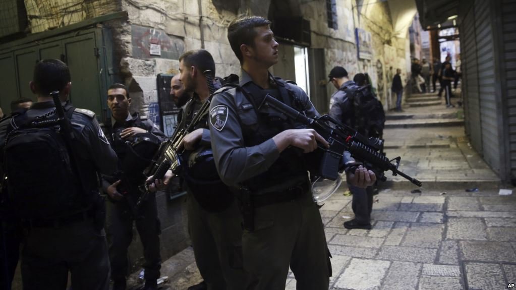 Polisi Israel Vs Bentrok dengan Para Pendeta Kristen Koptik di Yerusalem