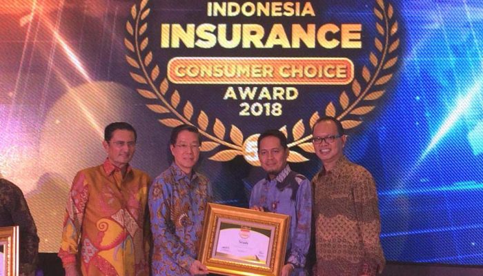Sequis Sukses Raih Penghargaan Indonesia Insurance Consumer Choice Award 2018