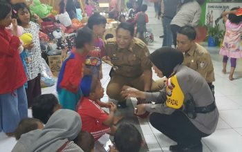 Camat Manggala Kunjungi Pengungsi Korban Gempa Palu 4 camat ngungsi
