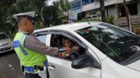 Gelar Razia Pajak Kendaraan,  Samsat Gowa Tahan 1 Unit Mobil