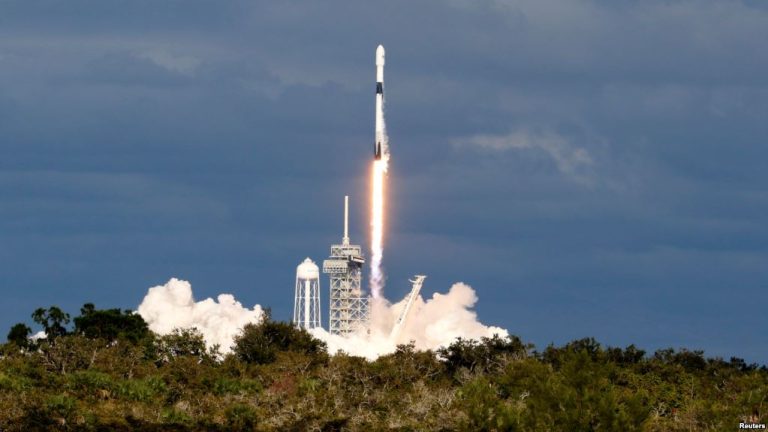 SpaceX Luncurkan 64 Satelit Sekaligus 1 SpaceX
