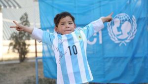 Bocah ‘Kaos Messi’ Diburu Taliban karena Dinilai Kaya