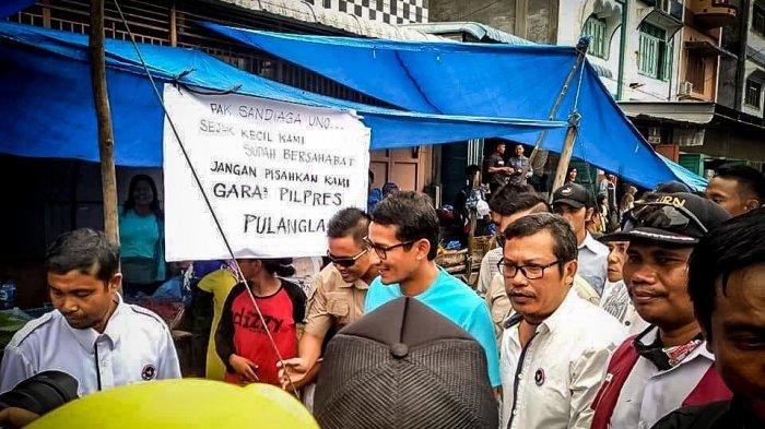 tim jokowi mengungkapkan bukti bukti sandiaga uno dianggap bersandiwara soal penolakan di pasar