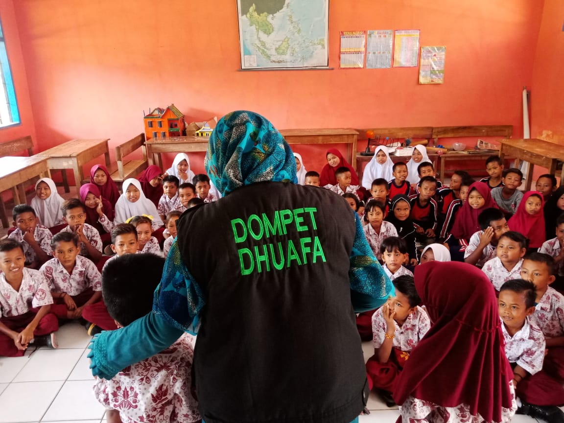 Dorong Semangat Belajar, Dompet Dhuafa Distribusikan Parcel Pendidikan 2 Dompet Dhuafa2