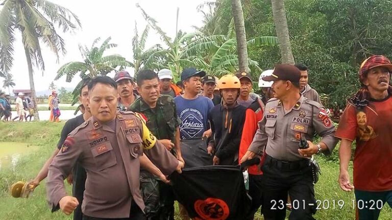 Satu Orang Tewas Terseret Arus Banjir di Pangkep 5 Pangkep