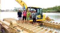 Dukung Pembangunan Infrastruktur, Pemprov Sulsel Hadirkan Ekskavator Amfibi