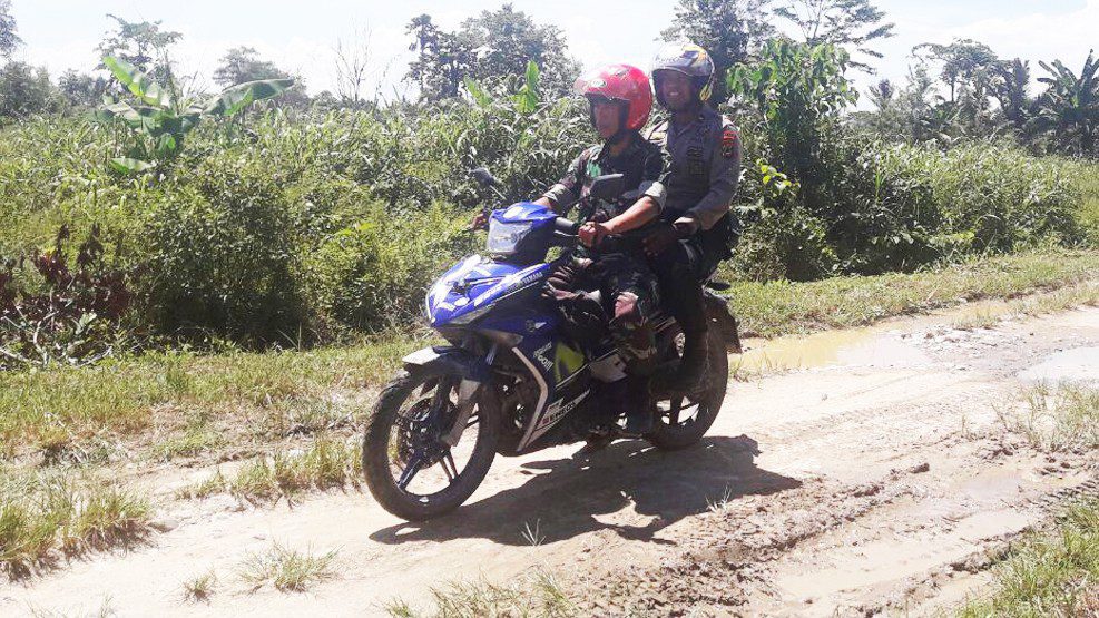 Patroli Gabungan TNI-Polri: Polsek Malangke Ciptakan Kamtibmas Tetap Kondusif