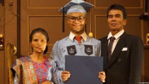 Kisah Perjuangan Anak Petani Lulus S2 Universitas Ternama di AS
