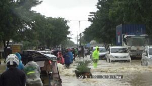 Sungai Pangkajene Meluap, Arus Lalulintas Pangkep Macet Parah
