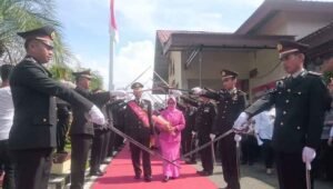 Tradisi Pedang Pora Wisuda Purna Bhakti Personil Polres Pangkep
