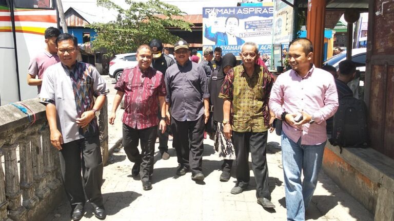 Kepala LLDIKTI IX Sulawesi Minta PTS di Sidrap Terapkan Kampus Digital 4 Kepala LLDIKTI IX Sulawesi Minta PTS di Sidrap Terapkan Kampus Digital