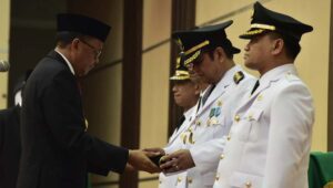 Gubernur NA Resmi Lantik Bupati-Wakil Bupati Wajo dan Luwu