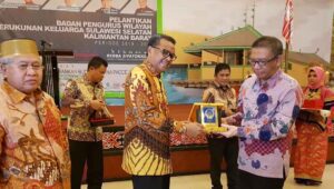 Dua Geburnur Hadiri Pelantikan Pengurus KKSS Kalbar 