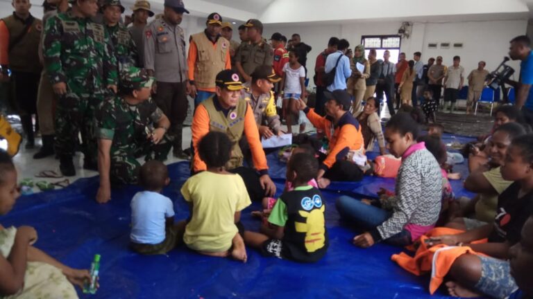 UPDATE Banjir Bandang Sentani: 104 Orang Tewas, 160 Orang Luka, dan 79 Orang Hilang 5 Banjir Bandang Sentani