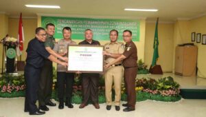 Danny Lakukan Penandatanganan Pencanangan Zona Integritas