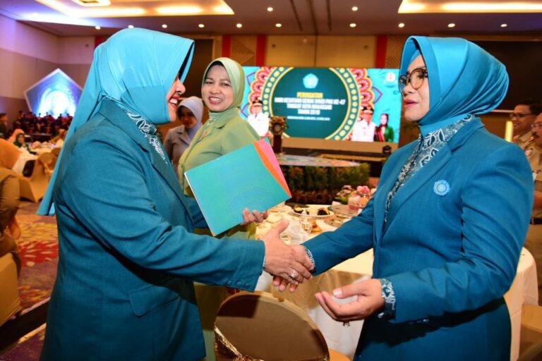 Lies F Nurdin Apresiasi Kerja Keras TP PKK Kota Makassar 5 TP PKK Kota Makassar