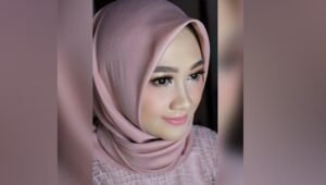 Alumni FKM Unhas menjadi Designer Busana Muslim