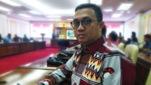 Devo Khaddafi Raih Penghargaan 50 PR Pilihan Indonesia
