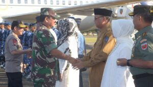 Gubernur Sulsel Jemput Panglima TNI dan Kapolri di Galaktika