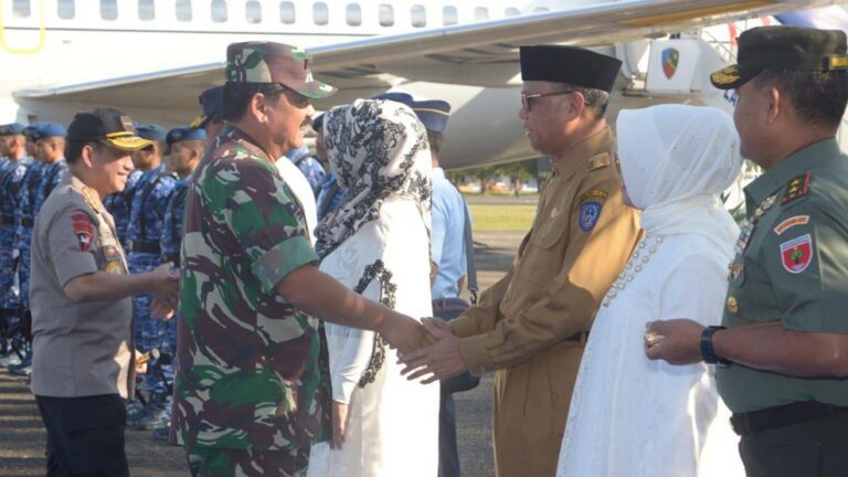 Gubernur Sulsel Jemput Panglima TNI dan Kapolri di Galaktika 2 Gubernur Sulsel Jemput Panglima TNI dan Kapolri di Galaktika