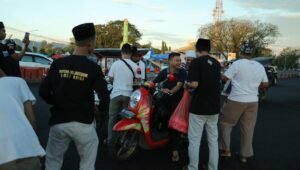Independence Auto Club Bagi Takjil