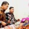 Pj Wali Kota Iqbal, Besuk Dg Intang Pasien Tumor Lengan