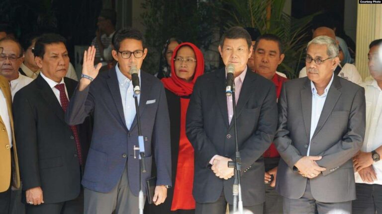 Prabowo-Sandi sebut Gugatan MK Bentuk Kekecewaan Masyarakat pada Pemilu 2019 3 Prabowo-Sandi sebut Gugatan MK Bentuk Kekecewaan Masyarakat pada Pemilu 2019