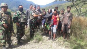 Ajudan Tokoh Utama KKSB Puncak Jaya Menyerahkan Diri ke Kepangkuan NKRI