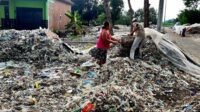 Aktivis Lingkungan Desak Joko Widodo Hentikan Impor Sampah