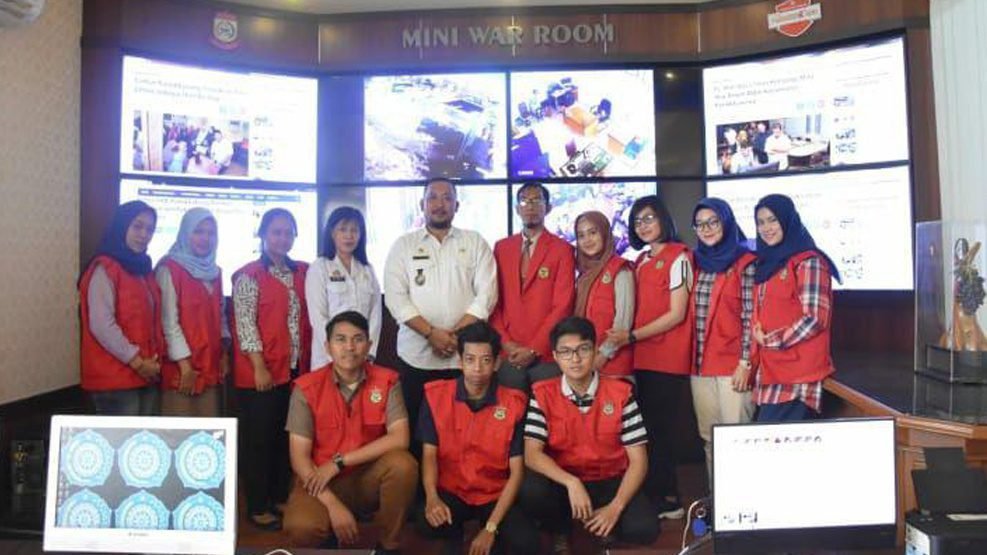 Camat Panakkukang Terima Mahasiswa KKN Unhas