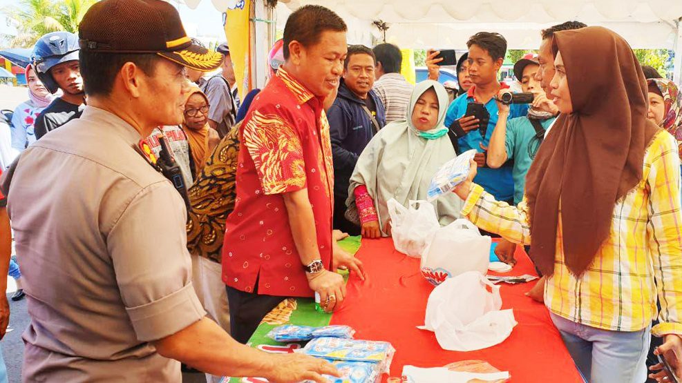 Dirgahayu Bhayangkara ke 73, Polres Pangkep Gelar Pasar Murah