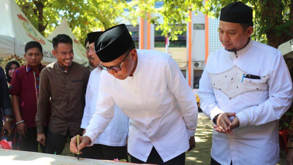 Iqbal Dampingi Gubernur Sulsel Resmikan Gedung Pelayanan di Kepulauan Sangkarrang
