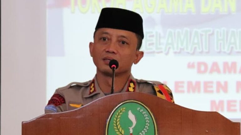 Polisi Tangkap Pelaku Penyebar ‘Selebaran Rasul’ di Garut 3 Penyebar ‘Selebaran Rasul’ di Garut Ditangkap Polisi
