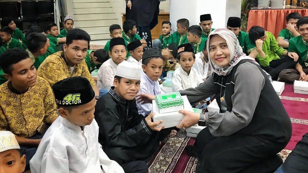 Pj Ketua TP PKK Makassar buka Puasa Bersama 100 Anak Panti Asuhan