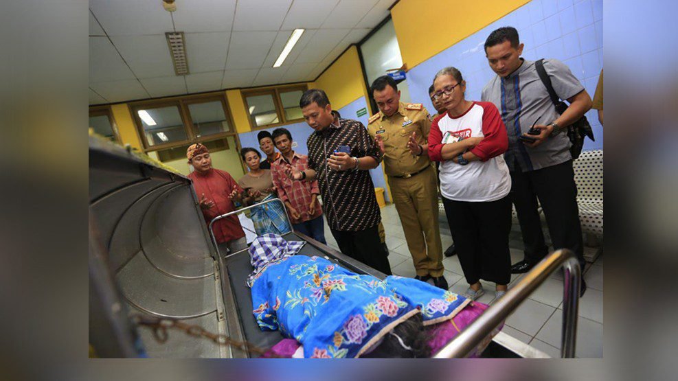 Pj Wali Kota Iqbal Doakan Almarhumah Dadi Dg Intang