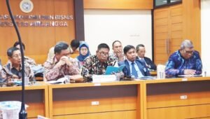 Rektor Unismuh Makassar Jadi Penguji Eksternal, Ujian Promosi Doktor Ismail Badollahi di UNAIR