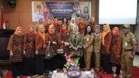 Disdag Makassar Gandeng Dekranasda Gelar Pelatihan Anyaman Bambu