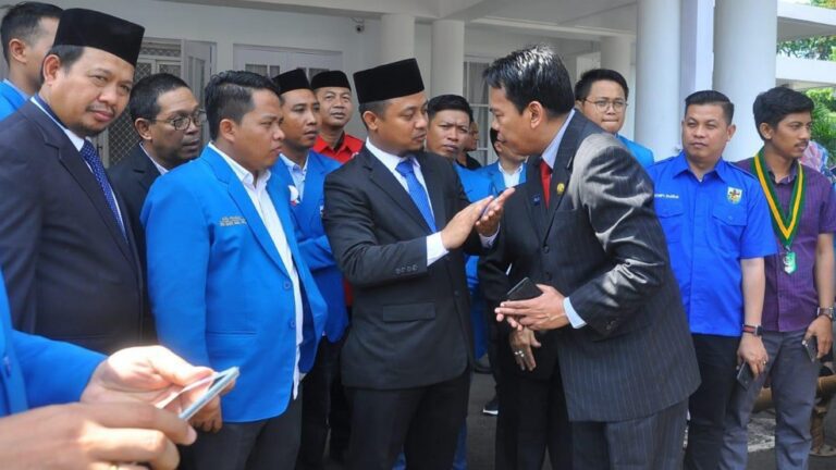 Diskominfo: Wagub Sulsel Sangat Care Terhadap Pelayanan Masyarakat 6 Diskominfo: Wagub Sulsel Sangat Care Terhadap Pelayanan Masyarakat