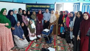 Dosen FKM Unhas, Latih Cyber Safety ke Orang Tua Siswa