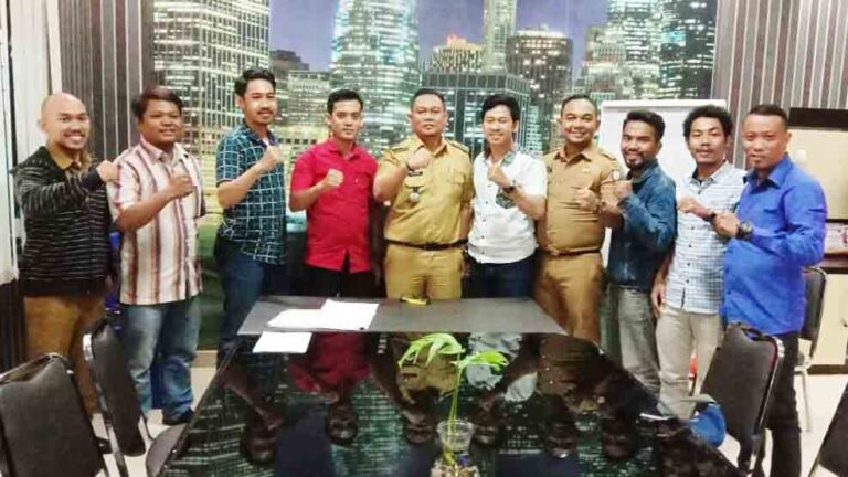 Jelang Pelantikan, DPK KNPI Bersilaturahmi dengan Camat Tamalate 8 Jelang Pelantikan, DPK KNPI Bersilaturahmi dengan Camat Tamalate