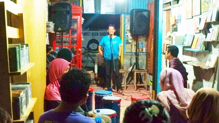 Kedai Buku Jenny, Ulas Minimnya Pencatatan Peristiwa Musik di Makassar 5 Kedai Buku Jenny