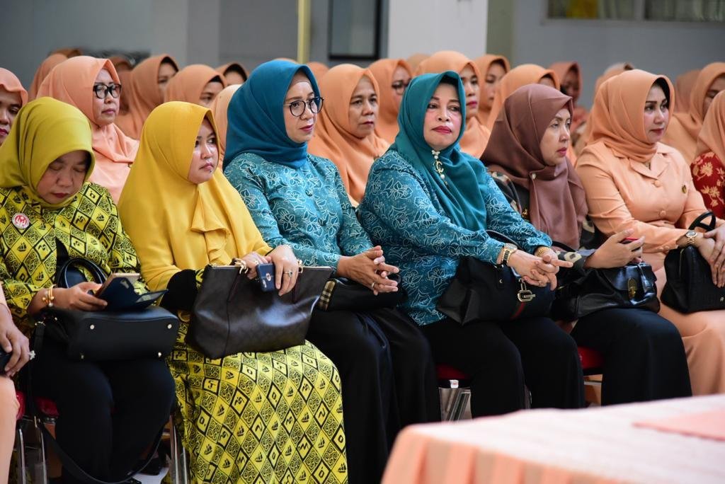 Lies F Nurdin Ajak semua Istri ASN jadi Kekuatan Penting Bagi Suami