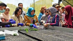 Mufida Jusuf Kalla Kunjungi Malino bersama Istri Wapres Terpilih Ma’ruf Amin