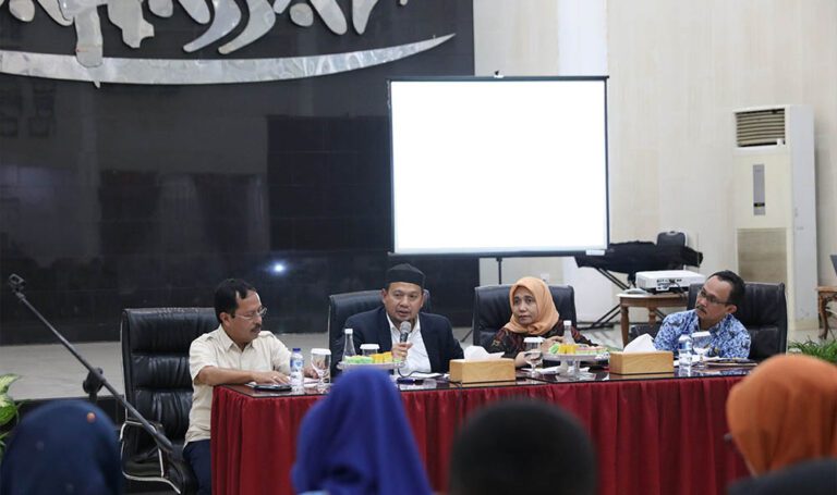 Usai Terima Penghargaan, Iqbal Pimpin Rapat Percepatan Serapan Anggaran 4 Pj Wali Kota